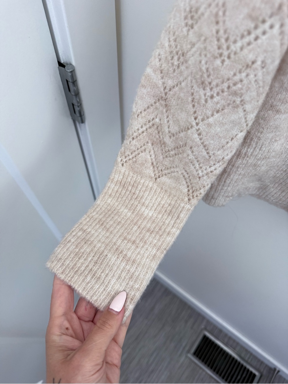 NWOT Molly Bracken Soft Knit Heart Button Cardigan Sweater | Medium | Cream - Picture 7 of 12